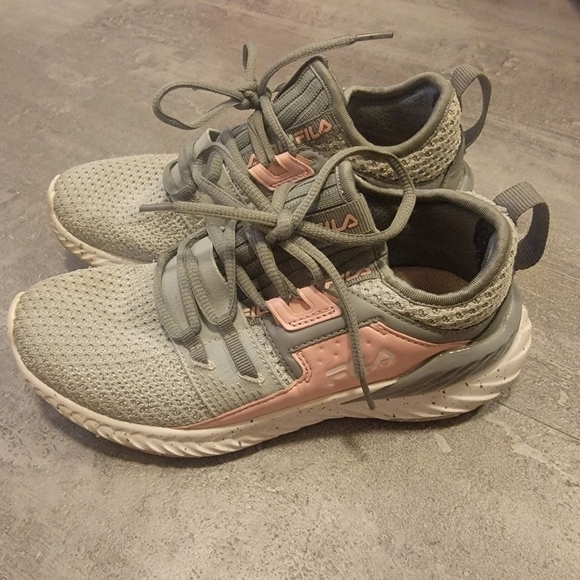 Fila Sneakers - Picture 1 of 9